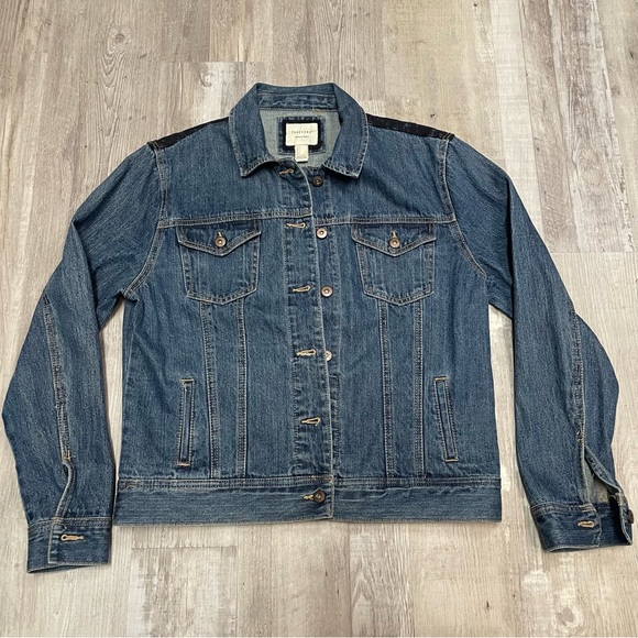 Forever 21 Women's Denim Four Pocket Blue Jean Jacket Size Large - Picture 6 of 9